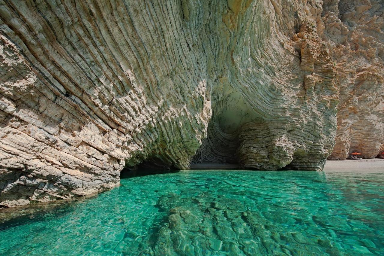 Villa Aspros - Traditionell, Ruhig Und Strandnah Λιαπάδες Εξωτερικό φωτογραφία
