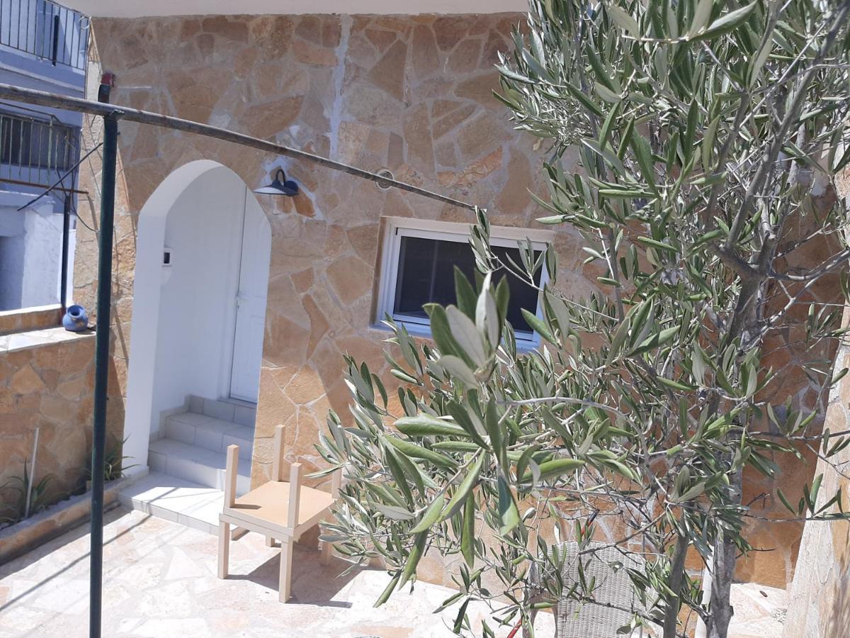 Villa Aspros - Traditionell, Ruhig Und Strandnah Λιαπάδες Εξωτερικό φωτογραφία