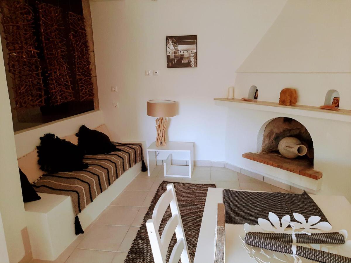 Villa Aspros - Traditionell, Ruhig Und Strandnah Λιαπάδες Εξωτερικό φωτογραφία