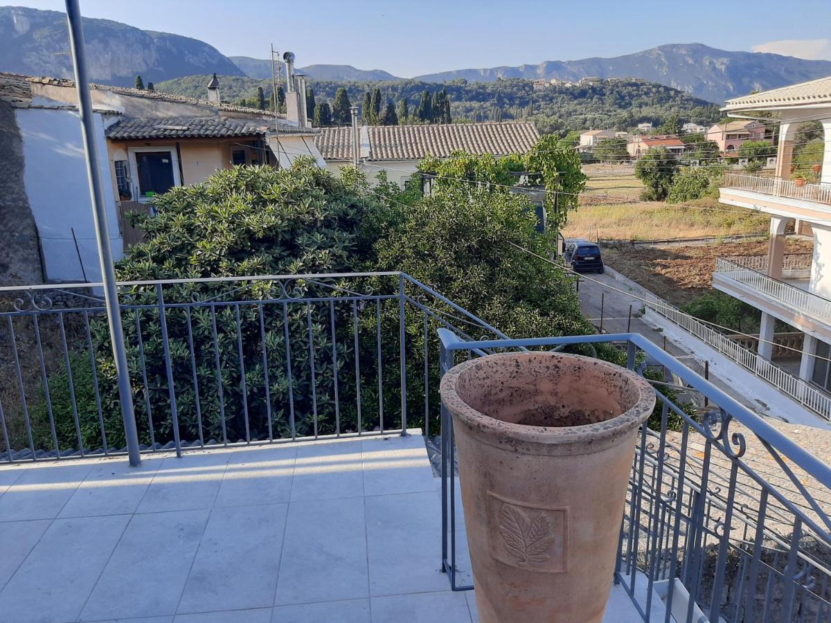 Villa Aspros - Traditionell, Ruhig Und Strandnah Λιαπάδες Εξωτερικό φωτογραφία